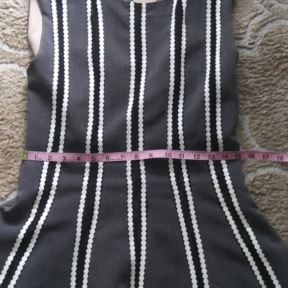 English Factory Rare dress - Picture 7 of 7